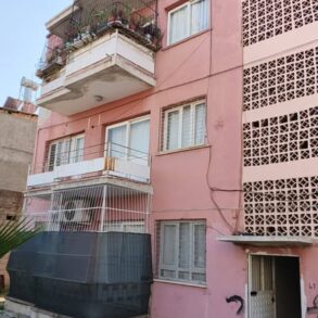 BAHÇELİEVLER MAHALLESİ SATILIK DAİRE