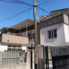 DEMETEVLER MAHALLESİ SATILIK 3 DAİRE MÜSTAKİL