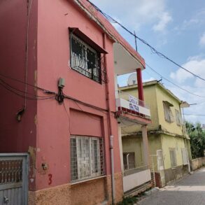 BAHÇELİ EVLER MAHALLESİ SATILIK 2 KATLI MÜSTAKİL EV