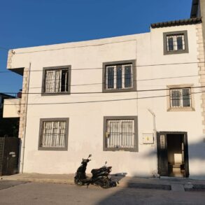BAHÇELİEVLER MAHALLESİ SATILIK 2 KATLI MÜSTAKİL EV