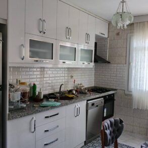YEŞİLEVLER MAHALLESİ SATILIK 2,5 KATLI MÜSTAKİL EV