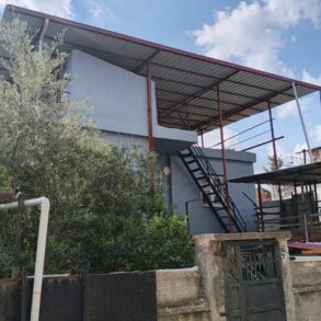 DEMETEVLER MAHALLESİ  SATILIK 2 KATLI MÜSTAKİL EV