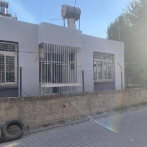 BAHÇELİEVLER MAHALESİ TEK KATLI SATILIK MÜSTAKİL EV