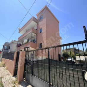 BAHÇELİEVLER MAHALLESİ SATILIK 3 KATLI MÜSTAKİL EV