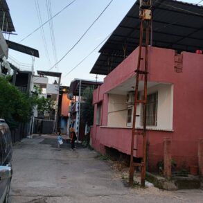 YEŞİLEVLER MAHALLESİ SATILIK TEK KATLI MÜSTAKİL EV
